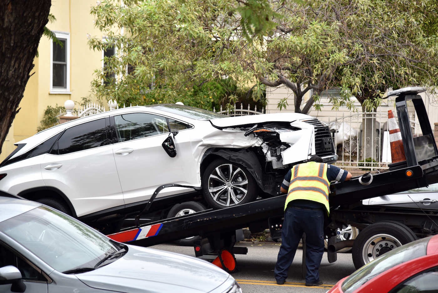 flatbed city towing